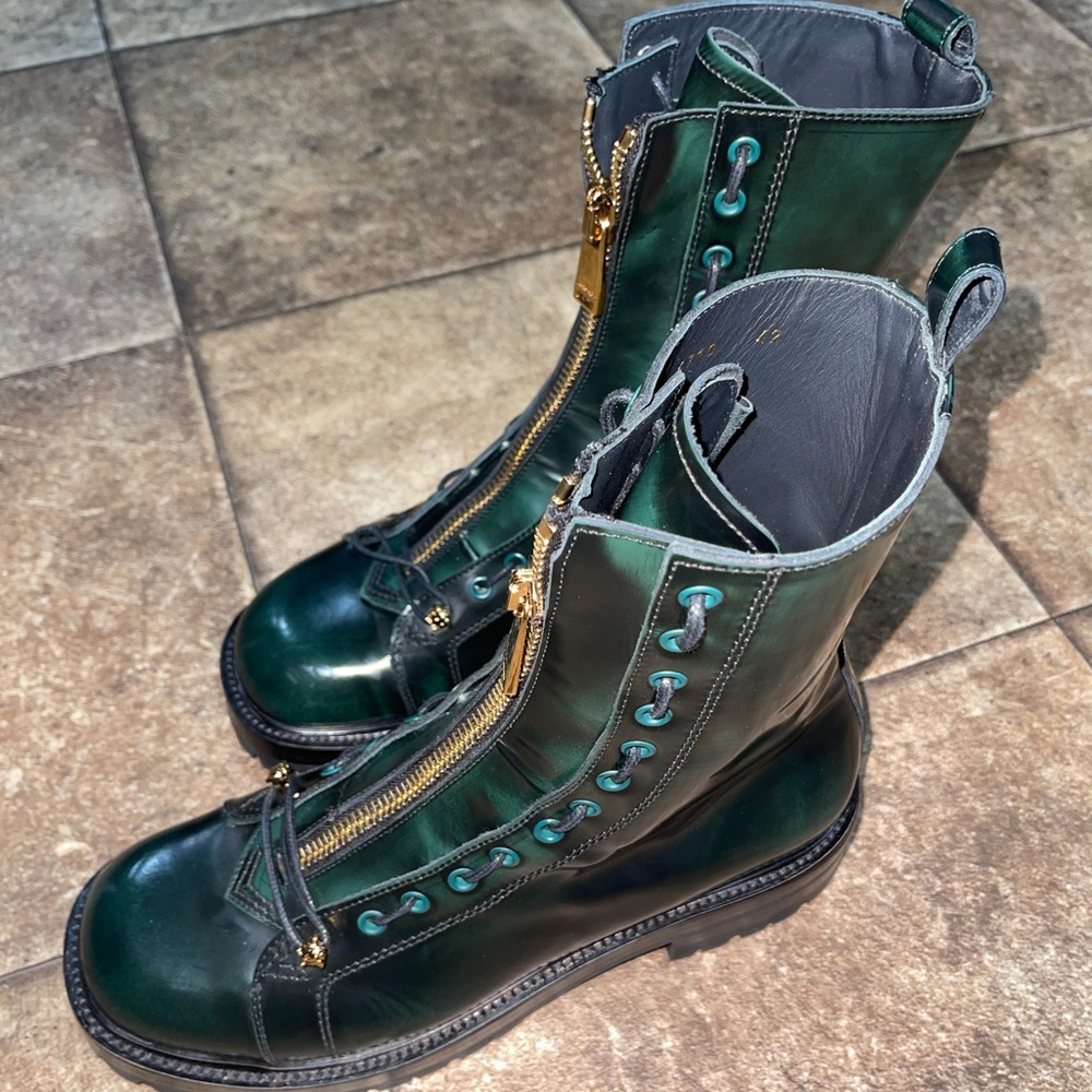 Versace Column Combat Boot - Picture 2 of 5